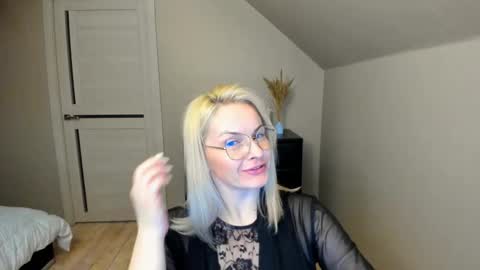 Snapshot of alicee__grace chatting on 02.26.25 Alicee online show from 02.26.25
