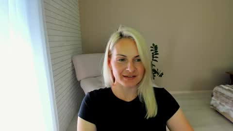 Snapshot of alicee__grace chatting on 09.23.25 Alicee online show from 09.23.25