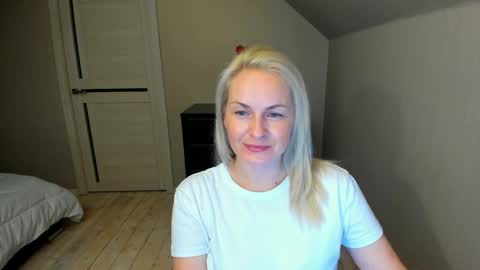 Snapshot of alicee__grace chatting on 10.09.25 Alicee online show from 10.09.25