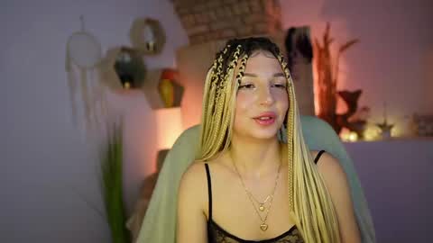 Snapshot of alicee_kiss chatting on 01.08.25 Alicee Kiss online show from 01.08.25