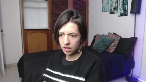 alicee_logan_ online show from 11.14.25