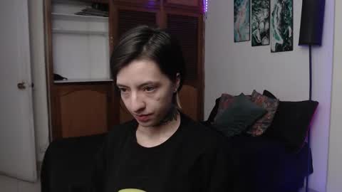 alicee_logan_ online show from 11.20.25