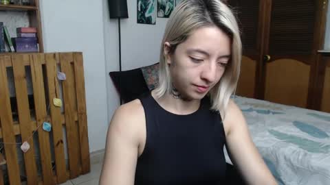 alicee_logan_ online show from 05.02.26