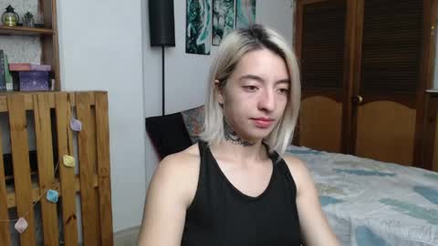alicee_logan_ online show from 05.05.26