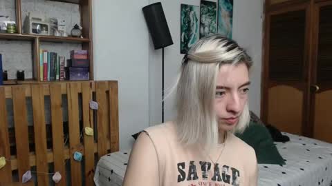 Snapshot of alicee_logan_ chatting on 05.19.26 alicee_logan_ online show from 05.19.26