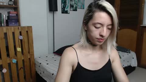 Snapshot of alicee_logan_ chatting on 05.26.26 alicee_logan_ online show from 05.26.26