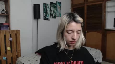 Snapshot of alicee_logan_ chatting on 05.30.26 alicee_logan_ online show from 05.30.26