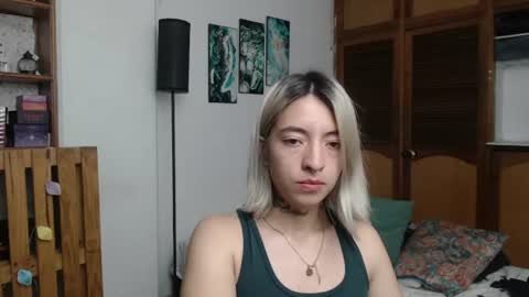 Snapshot of alicee_logan_ chatting on 06.15.26 alicee_logan_ online show from 06.15.26