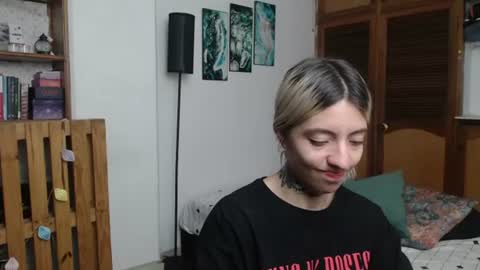 Snapshot of alicee_logan_ chatting on 06.24.26 alicee_logan_ online show from 06.24.26