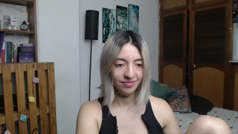 Snapshot of alicee_logan_ chatting on 07.04.26 alicee_logan_ online show from 07.04.26