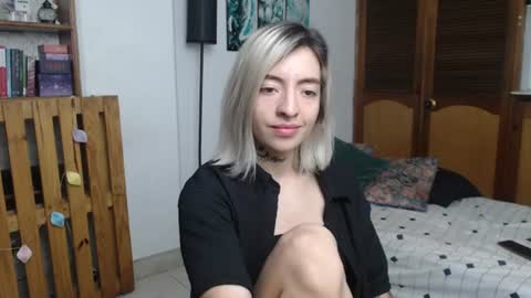 Snapshot of alicee_logan_ chatting on 07.13.26 alicee_logan_ online show from 07.13.26