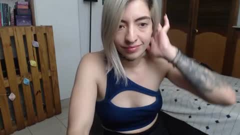 Snapshot of alicee_logan_ chatting on 07.14.26 alicee_logan_ online show from 07.14.26