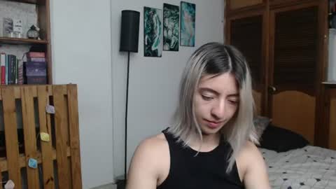 Snapshot of alicee_logan_ chatting on 07.19.26 alicee_logan_ online show from 07.19.26