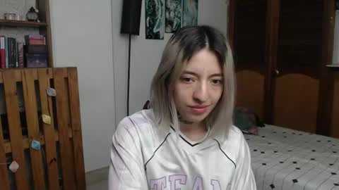 Snapshot of alicee_logan_ chatting on 07.27.26 alicee_logan_ online show from 07.27.26