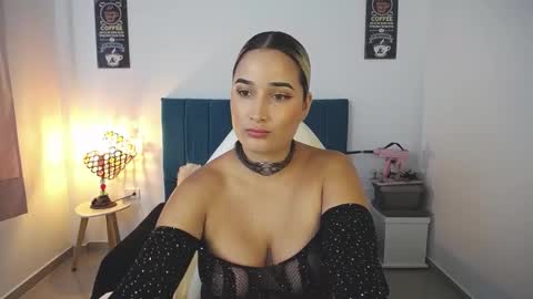 Snapshot of alicee_wild_ chatting on 09.12.25 Alicia 1000 PM - 600 AM COLOMBIAN TIME online show from 09.12.25