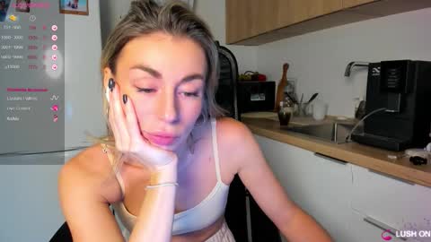 Snapshot of aliceevan chatting on 02.08.26 Daniella online show from 02.08.26