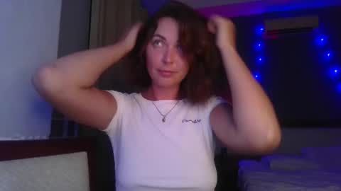 Snapshot of alicehoney_ chatting on 04.11.26 alicehoney_ online show from 04.11.26