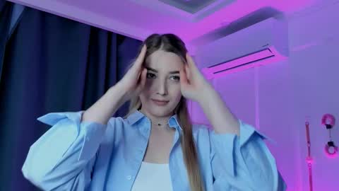 Snapshot of alicehuffner chatting on 02.01.26 alicehuffner online show from 02.01.26