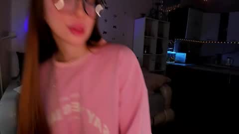 Snapshot of alicelababy_ chatting on 01.12.26 Alice online show from 01.12.26