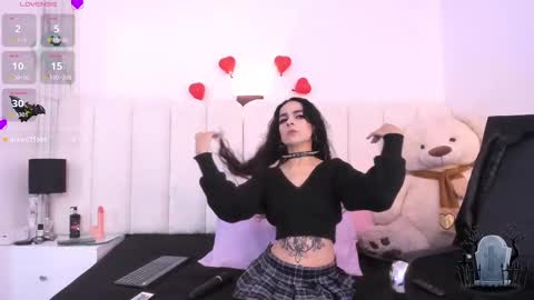 alicenoir_ online show from 02.16.25