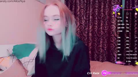 Snapshot of alicenya chatting on 10.06.25 Alice online show from 10.06.25