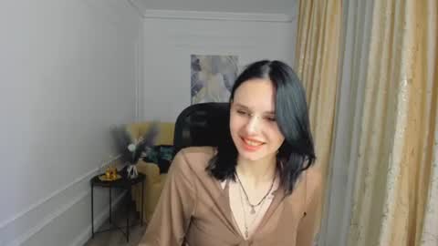 Snapshot of alicepertime chatting on 06.19.26 alicepertime online show from 06.19.26