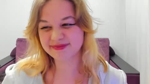 Snapshot of alicepopsy chatting on 06.02.26 Alice online show from 06.02.26