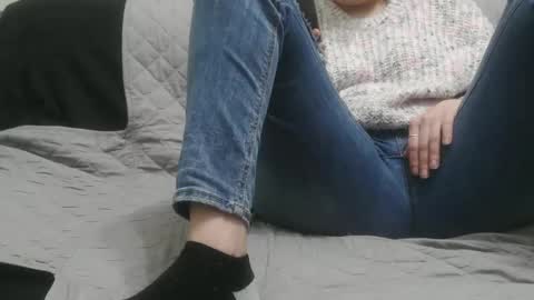 Snapshot of alicerabbithole03 chatting on 02.04.25 Alice online show from 02.04.25