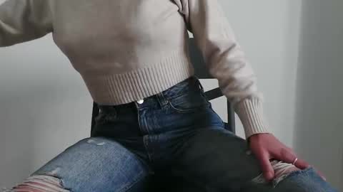 Snapshot of alicerabbithole03 chatting on 01.12.26 Alice online show from 01.12.26