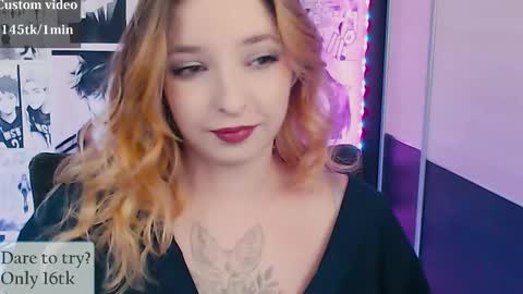 Snapshot of aliceriddle1 chatting on 11.25.25 aliceriddle1 online show from 11.25.25