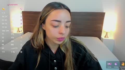 Snapshot of aliceross1 chatting on 01.11.25 AliceRoss online show from 01.11.25