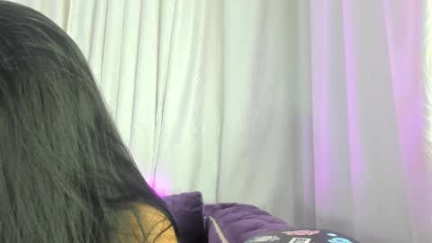 Snapshot of alices_kingsley chatting on 11.28.25 Alice online show from 11.28.25