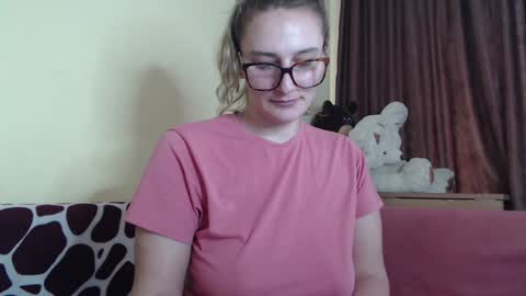 Snapshot of alicesweet_21 chatting on 01.23.25 Alice online show from 01.23.25