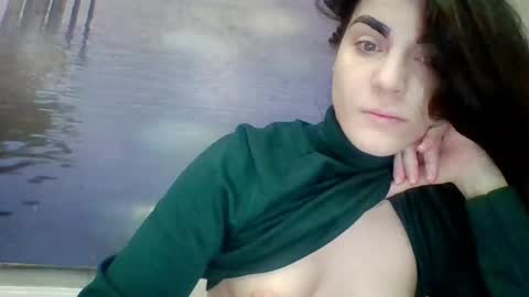 Snapshot of alicetailorrr chatting on 05.05.26 AliceTailorrr online show from 05.05.26