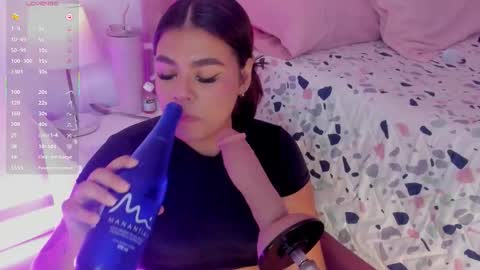 Snapshot of alicethunder_ chatting on 10.28.25 A L I C E T H U N D E R online show from 10.28.25