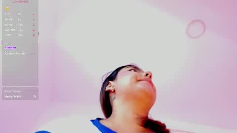 Snapshot of alicethunder_ chatting on 12.18.25 A L I C E T H U N D E R online show from 12.18.25