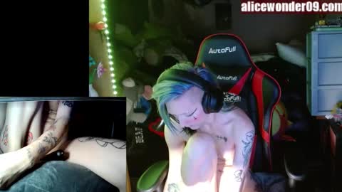 Snapshot of alicewonder52 chatting on 02.26.25 Alice online show from 02.26.25