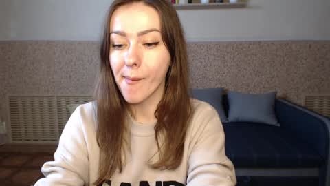 Snapshot of alicewonderful22 chatting on 12.19.24 Alice online show from 12.19.24