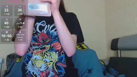 AliceWoolfy online show from 02.22.25