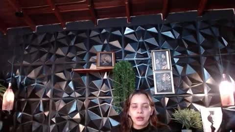 Alicia online show from 03.12.26