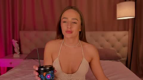 Mia online show from 05.08.26