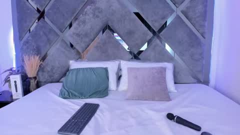 Snapshot of alicia_jerez1 chatting on 01.23.25 Alice online show from 01.23.25