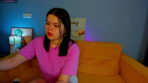 Snapshot of alicia_long chatting on 04.03.26 Alicia online show from 04.03.26