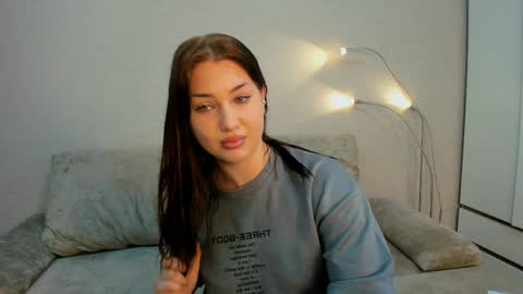 Aliciacollinsss online show from 06.06.26