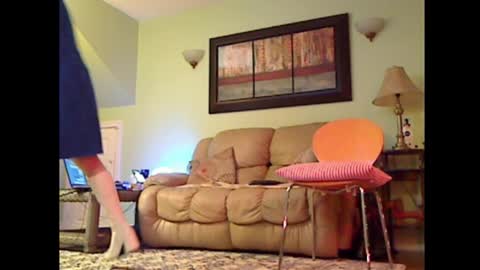 Snapshot of aliciadehart181 chatting on 02.20.26 Alicia deHart Help me reach 1000 Followers. Its FREE online show from 02.20.26