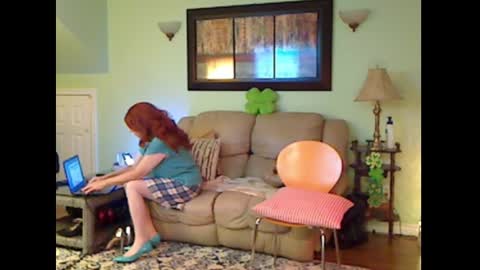 Snapshot of aliciadehart181 chatting on 03.16.26 Alicia deHart Help me reach 1000 Followers. Its FREE online show from 03.16.26