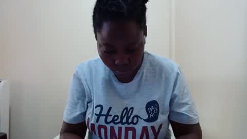 alicialust1 online show from 01.20.25