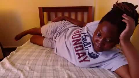 alicialust1 online show from 01.20.25