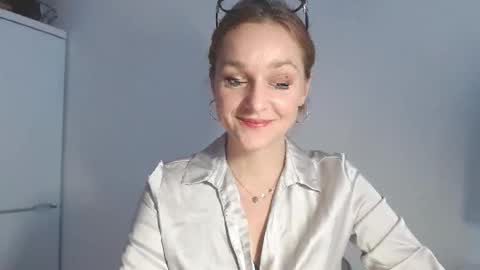 Snapshot of alicialux chatting on 02.17.26 Alicia online show from 02.17.26