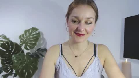 Snapshot of alicialux chatting on 03.11.26 Alicia online show from 03.11.26